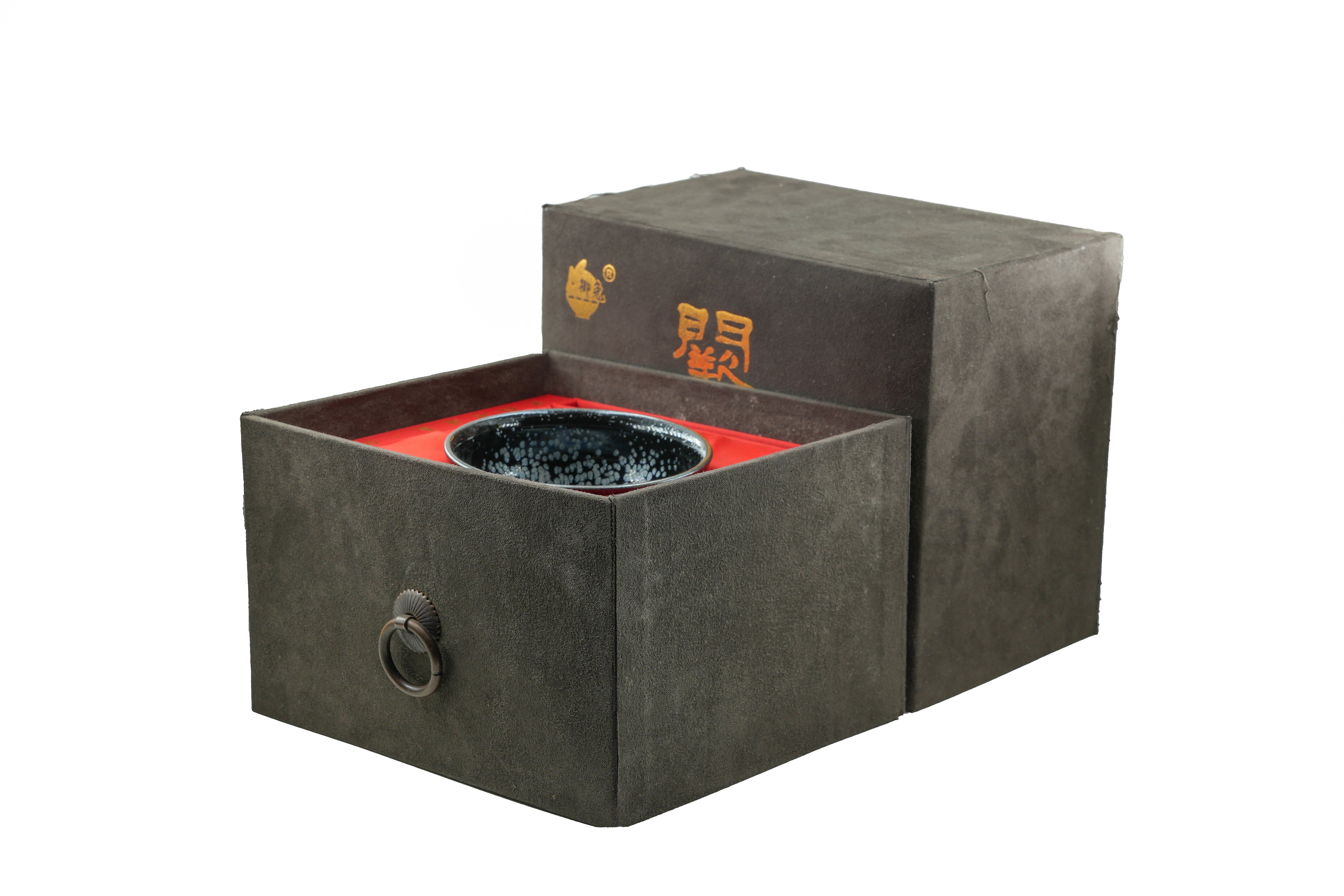 阙梅娇 — 牡丹(将军/玉兰)